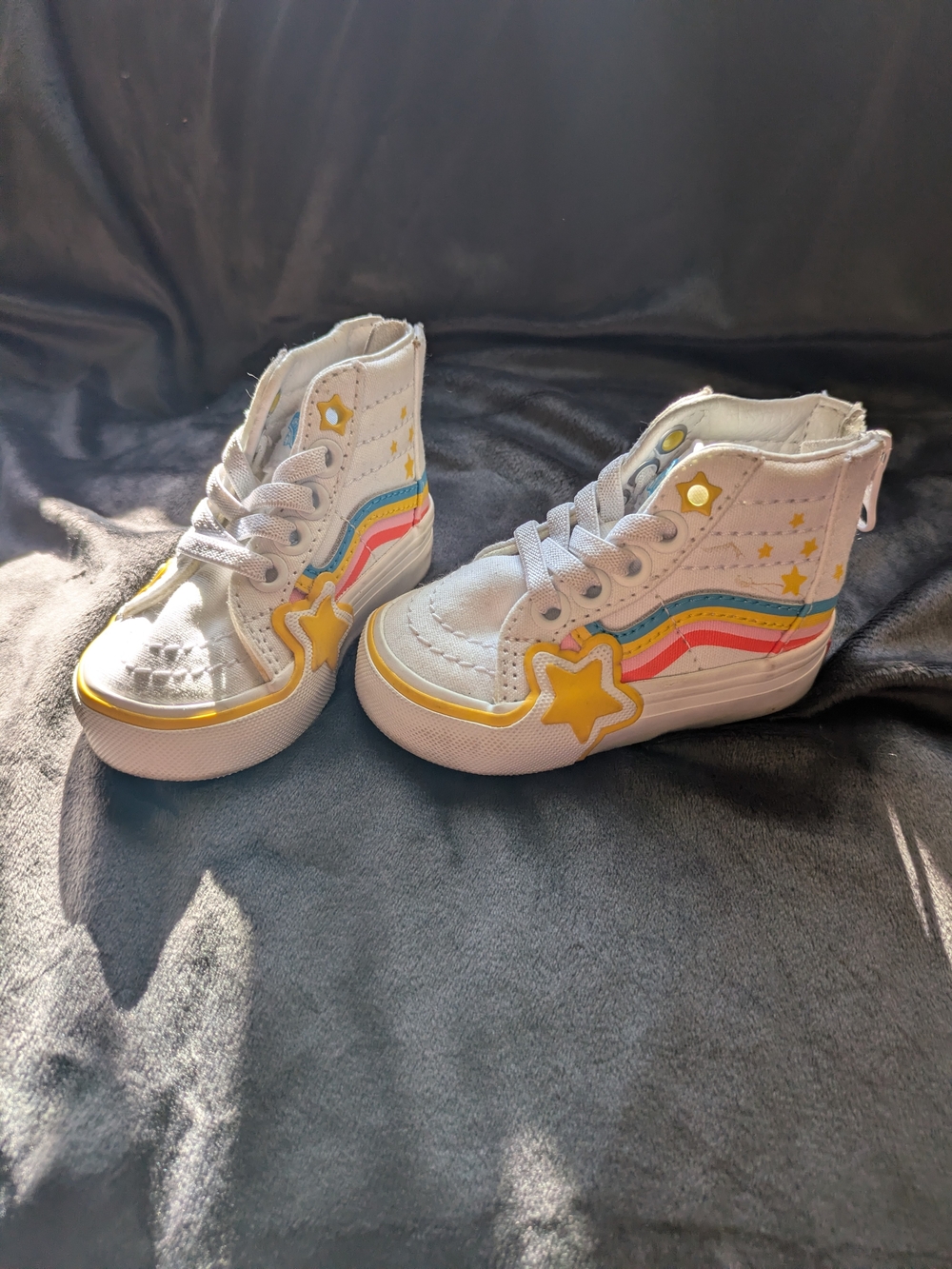 Vans White High-Top Infant Size 3 with Rainbow Stripes and Yellow Star